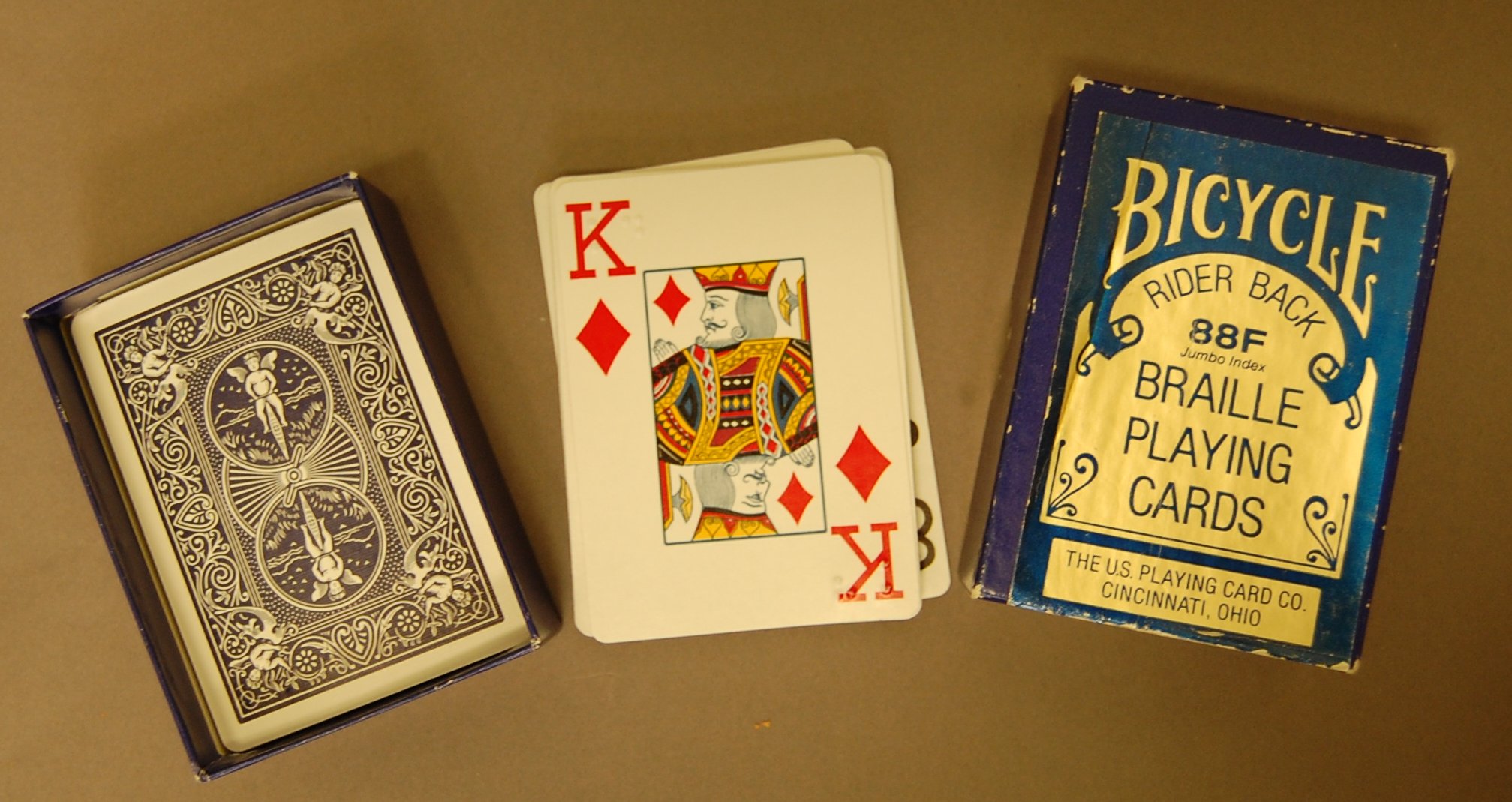 Braille playing cards-1
